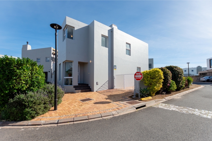 4 Bedroom Property for Sale in Waterfront Western Cape